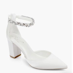 Jewel Badgley Mischka Rissa Ankle Strap Pointed Toe Pump, Size 9